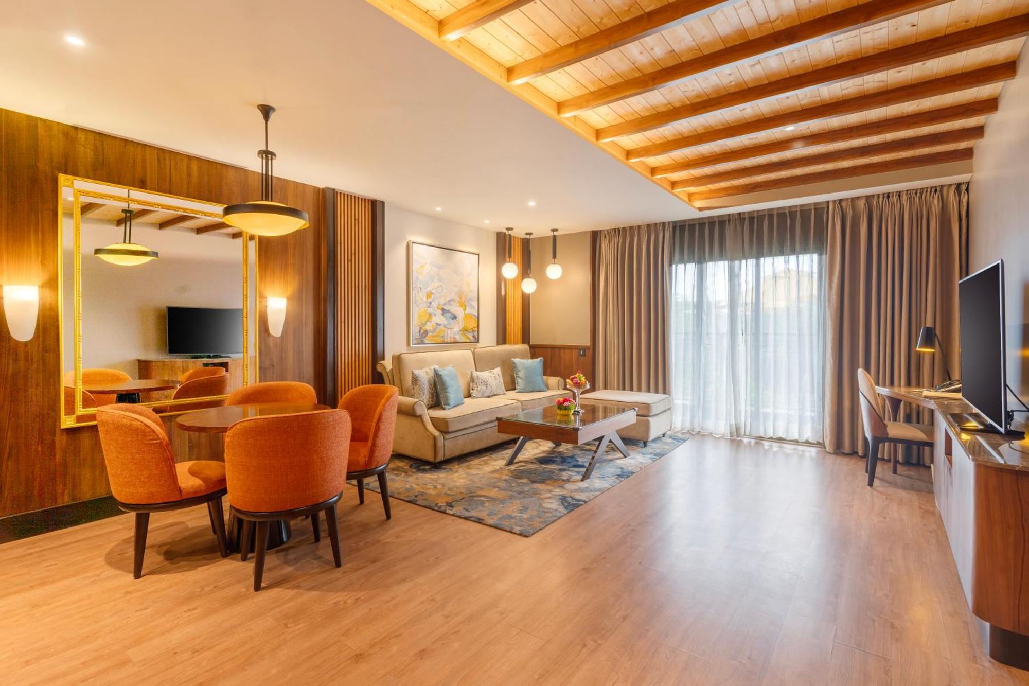 Radisson Blu Hotel 5*